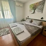 Cozy Seaside Getaway One Bedroom Moni In *