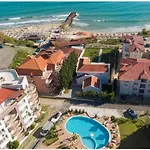 Appartement Cozy Seaside Getaway One Bedroom Moni In