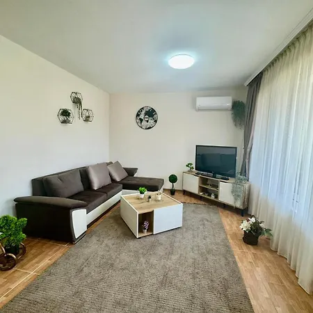 One Bedroom Moni Apartament Święty Włas